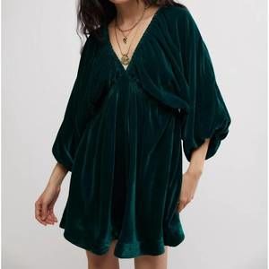 NEW FREE PEOPLE portia velvet mini dress in emerald